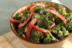 Broccoli and Red Bell Pepper Salad