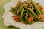 Green Beans with Onion and Tomato